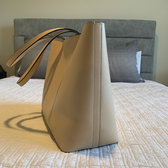 Tory Burch Perforated Leather Tote Sand Dune - Picture 8 of 11